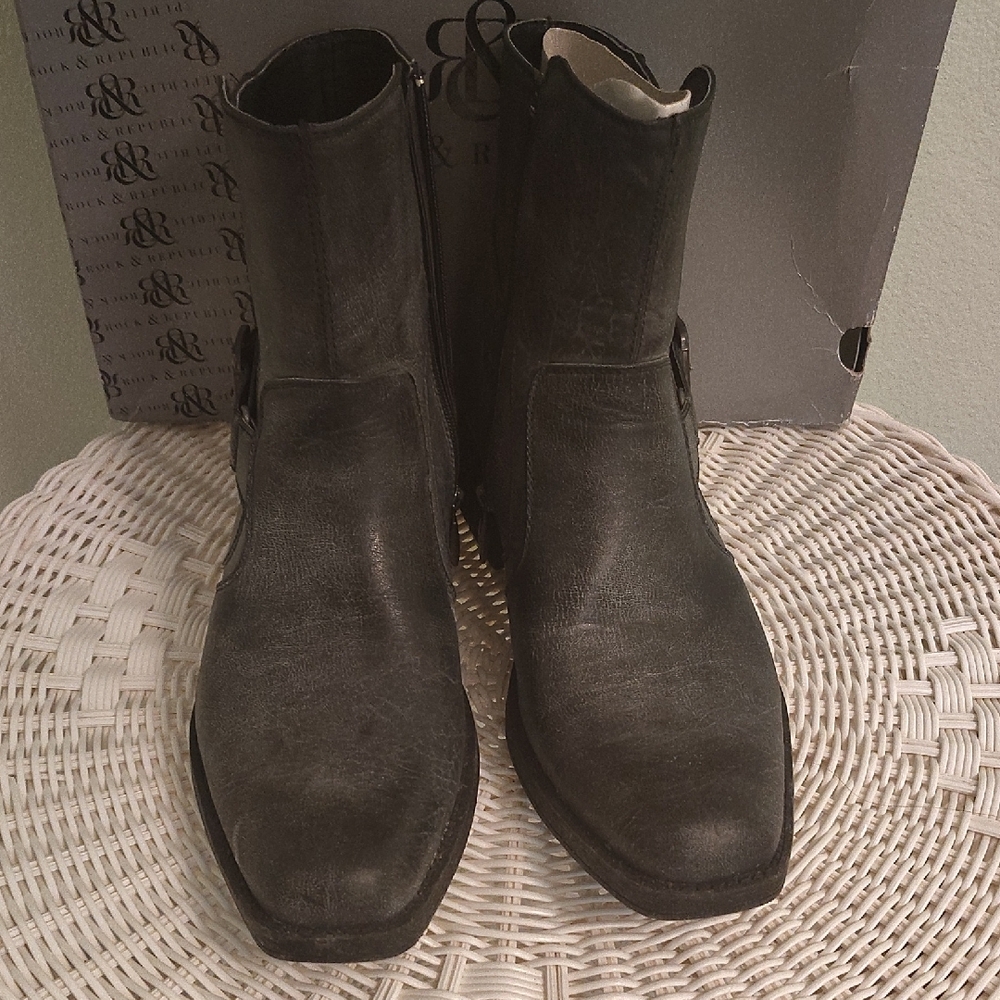 Men's Grey Leather Boots